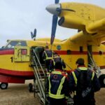 Alumnos de FP Vigiles exploran el mundo de los bomberos aeroportuarios y el 43 Grupo de lucha contra incendios forestales