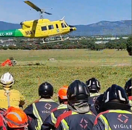 Alumnos de FP Vigiles brillan en las III Jornadas de Medios Aéreos